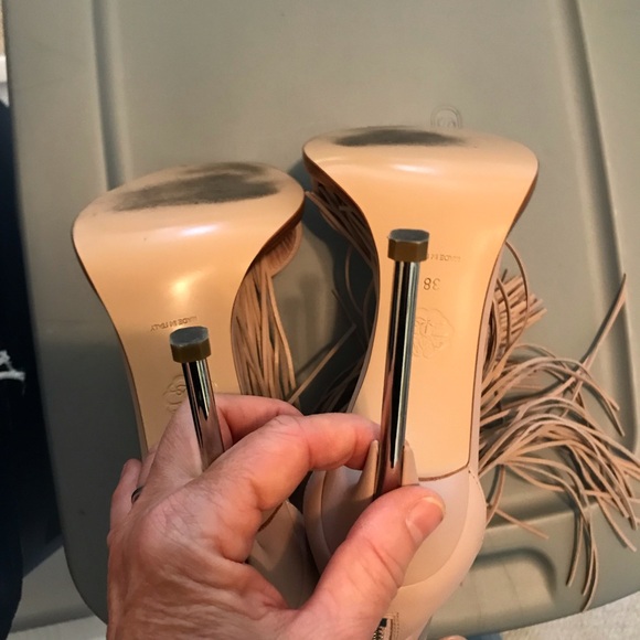 Alexander McQueen shoes size 38 pink with fringe.. from off 7th show NYC $1090 - Picture 8 of 10